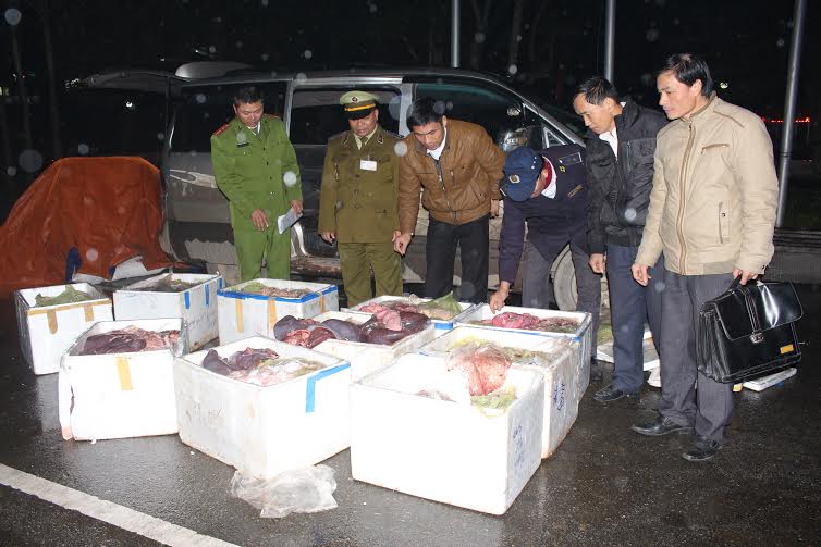  600 kg phụ tạng bốc m&ugrave;i