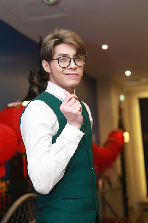 Noo Phước Thịnh &lsquo;khoe&rsquo; t&igrave;nh y&ecirc;u đẹp như ng&ocirc;n t&igrave;nh c&ugrave;ng T&oacute;c Ti&ecirc;n