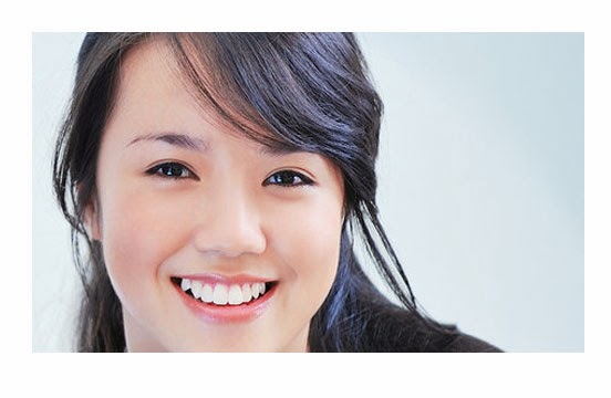 Nguyễn Ngọc Nhất Hạnh Vào tháng 1/2013, kiều nữ 9x này đã từng gây xôn xao dư luận khi mua 1 triệu cổ phiếu REE, tăng lượng sở hữu từ 2,16 triệu lên 3,16 triệu đơn vị. Khi đó, trong tay nữ triệu phú 9x là khối tài sản ước tính 40 tỷ đồng, tương ứng 2 triệu USD. Nhất Hạnh cũng chính thức trở thành triệu phú đôla trẻ nhất sàn chứng khoán Việt Nam.