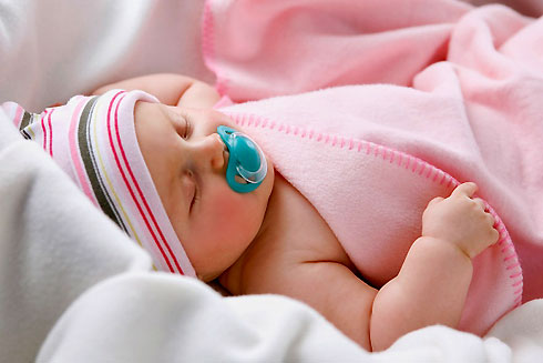 N&uacute;m v&uacute; giả tiềm ẩn nhiều nguy hại đối với trẻ nhỏ