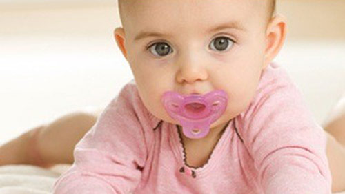 N&uacute;m v&uacute; giả tr&ecirc;n thị trường rất đa dạng
