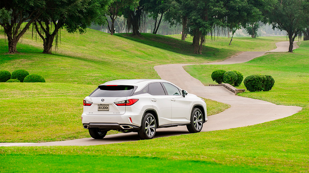 Lexus RX 2016 ra mắt thị trường Việt Nam với nhiều t&iacute;nh năng mới