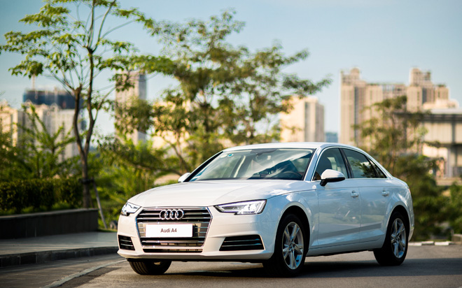 Ô tô Audi A4 thế hệ mới có chiều dài tổng thể 4.730 mm và trục cơ sở 2.820 mmm. Theo đó, kích thước của mẫu xe này chỉnh hơn chút ít so với một số đối thủ cùng phân khúc. Việc mở rộng kích thước xe cùng giúp cho không gian nội thất được tối ưu hóa.