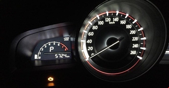  hiện tượng s&aacute;ng &ldquo;đ&egrave;n b&aacute;o kiểm tra động cơ&rdquo; tr&ecirc;n xe Mazda3 1.5L 