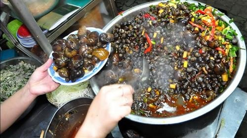 Nguy cơ ung thư n&atilde;o v&igrave; thường xuy&ecirc;n ăn ốc chưa ch&iacute;n kỹ
