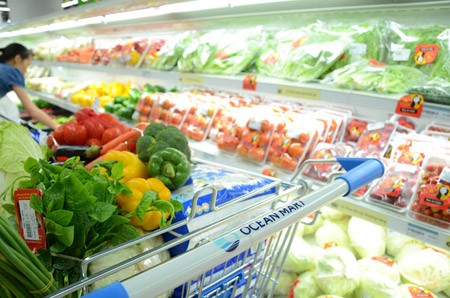 rau an to&agrave;n được b&aacute;n trong Ocean Mart