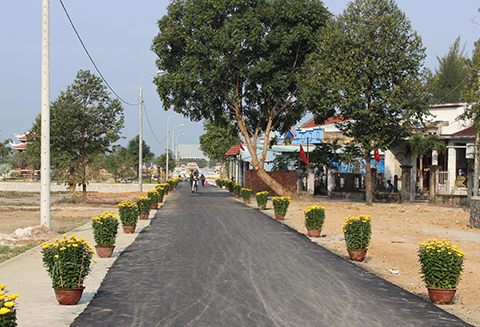 Đường đón ông Nguyễn Bá Thanh về đất mẹ đã được dọn quang Đường đón ông Nguyễn Bá Thanh về đất mẹ đã được dọn quang