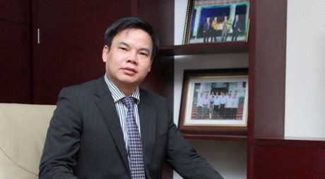 &ocirc;ng L&ecirc; Đ&igrave;nh Vinh 