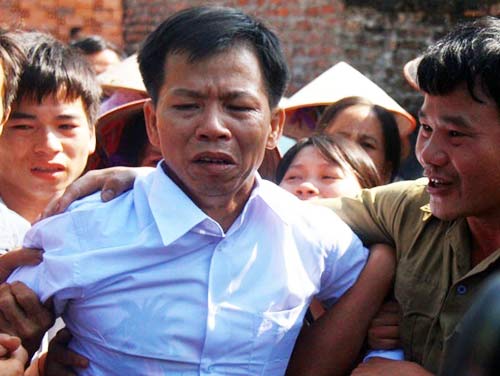 &Ocirc;ng Nguyễn Thanh Chấn chưa biết tin vợ đ&atilde; nhận được tiền