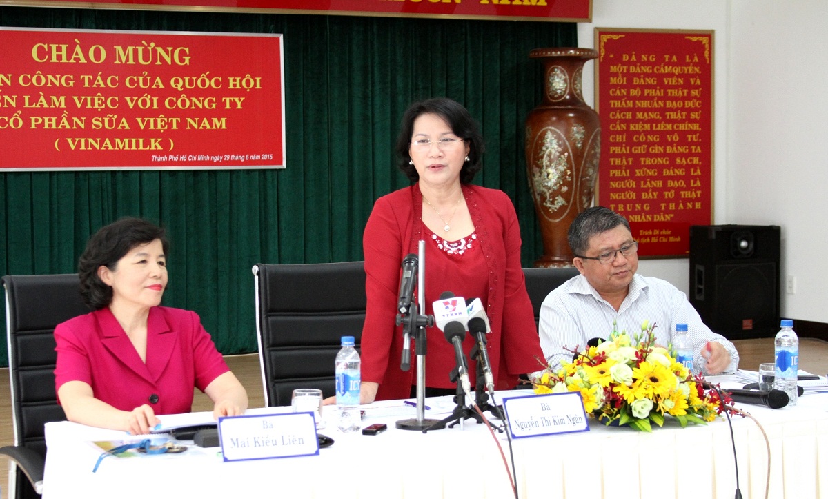 B&agrave; Nguyễn Thị Kim Ng&acirc;n, Ủy vi&ecirc;n Bộ Ch&iacute;nh trị - Ph&oacute; Chủ tịch Quốc hội ph&aacute;t biểu tại buổi l&agrave;m việc
