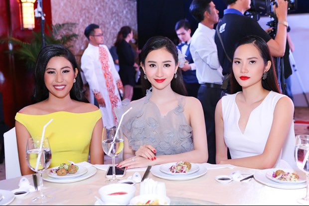 Với đa số b&igrave;nh chọn, Phạm Hương đ&atilde; được vinh danh l&agrave; &ldquo;Người phụ nữ của năm&rdquo;