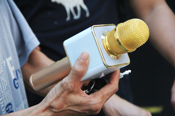 micro h&aacute;t karaoke 