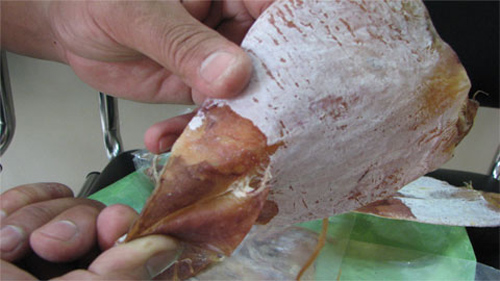 Ph&acirc;n biệt mực thật giả