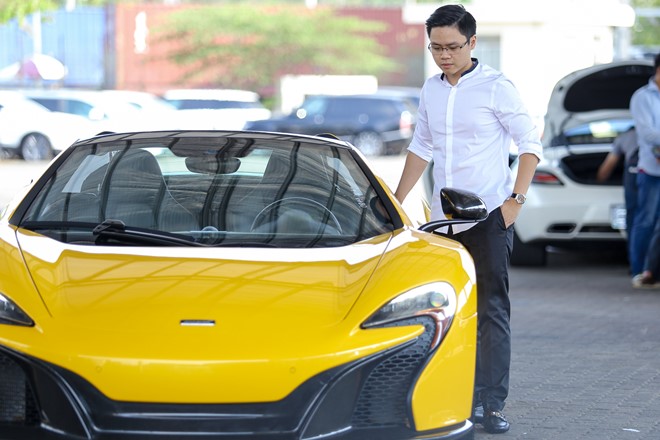 Phan Th&agrave;nh được truyền th&ocirc;ng trong nước quan t&acirc;m nhờ mối t&igrave;nh với Midu