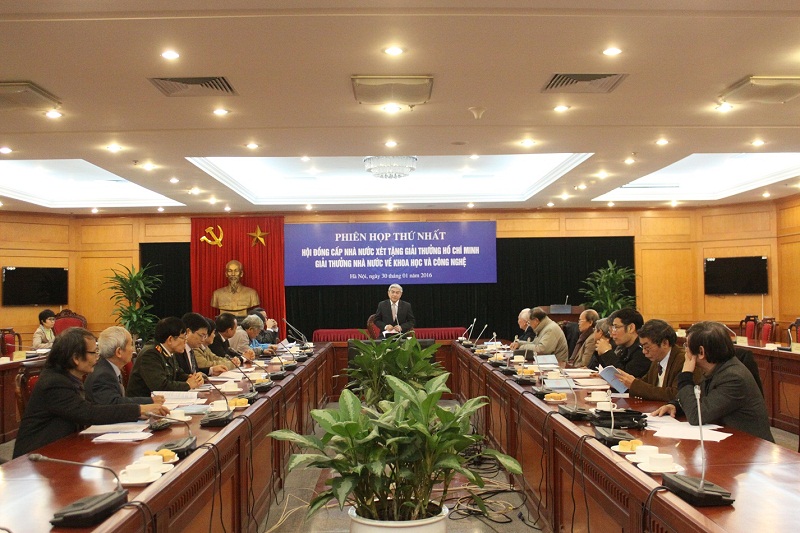Phi&ecirc;n họp thứ nhất của Hội đồng cấp Nh&agrave; nước x&eacute;t tặng Giải thưởng Hồ Ch&iacute; Minh, Giải thưởng Nh&agrave; nước về KH&CN năm 2015.