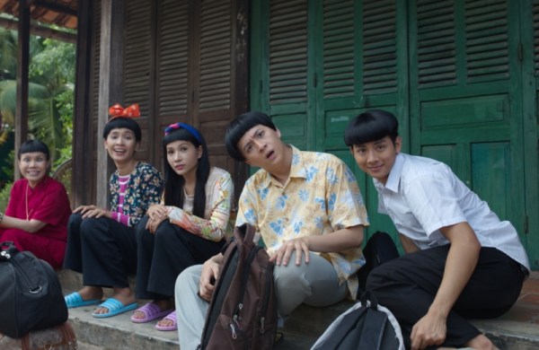 Phim h&agrave;i Tết tiếp tục &lsquo;so&aacute;n ng&ocirc;i&rsquo; thị trường phim 2016