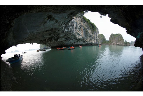 Phim King Kong 2 khiến Quảng Ninh huy động 13 chiếc t&agrave;u &lsquo;xịn&rsquo;