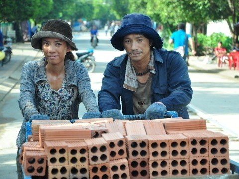 Phim Tr&uacute;ng số của Dustin Nguyễn được chuyển thể từ b&agrave;i b&aacute;o c&oacute; thật đăng tr&ecirc;n B&aacute;o Thanh Ni&ecirc;n ng&agrave;y 29/12/2011