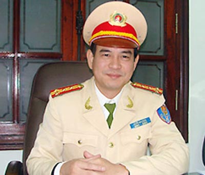 Ch&acirc;n dung của Ph&oacute; tổng cục trưởng Tổng cục Đường bộ Việt Nam diện biệt ph&aacute;i