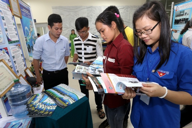 Tổ chức li&ecirc;n hiệp hội c&oacute; vai tr&ograve; đặc biệt trong phổ biến kiến thức KH&CN ra cộng đồng