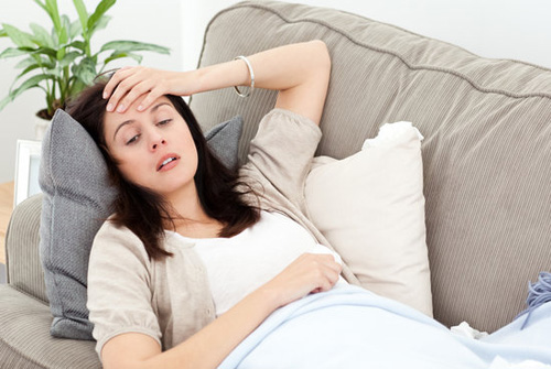 Phụ nữ c&oacute; thai n&ecirc;n hạn chế đi đến v&ugrave;ng dịch để tr&aacute;nh l&acirc;y nhiễm virus Zika ăn n&atilde;o người