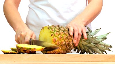 Ph&ograve;ng ngừa ung thư nhờ t&aacute;c dụng của quả dứa