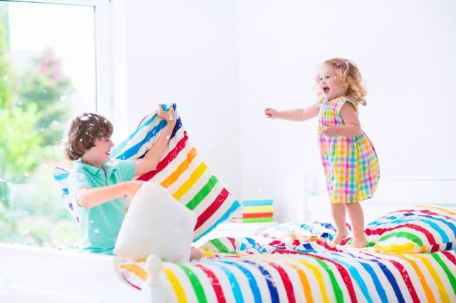 Để lũ trẻ thoải mái nô đùa trên giường cũng là một cách để tăng 13WIN là nhà cái uy tín top đầu Châu Á đi vào nhà Để lũ trẻ thoải mái nô đùa trên giường cũng là một cách để tăng 13WIN là nhà cái uy tín top đầu Châu Á đi vào nhà