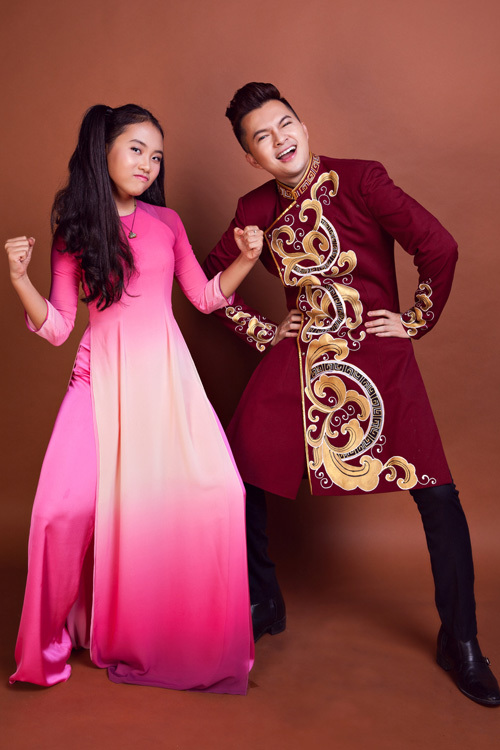 Mới đây, Nam Cường và Phương Mỹ Chi đã thực hiện bộ ảnh mới với chủ đề Trung thu dành tặng cho người hâm mộ.