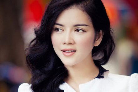 Không chỉ sở hữu một thân hình bốc lửa, Lý Nhã Kỳ còn khiến khán giả mê mẩn bởi hình ảnh rất nhẹ nhàng