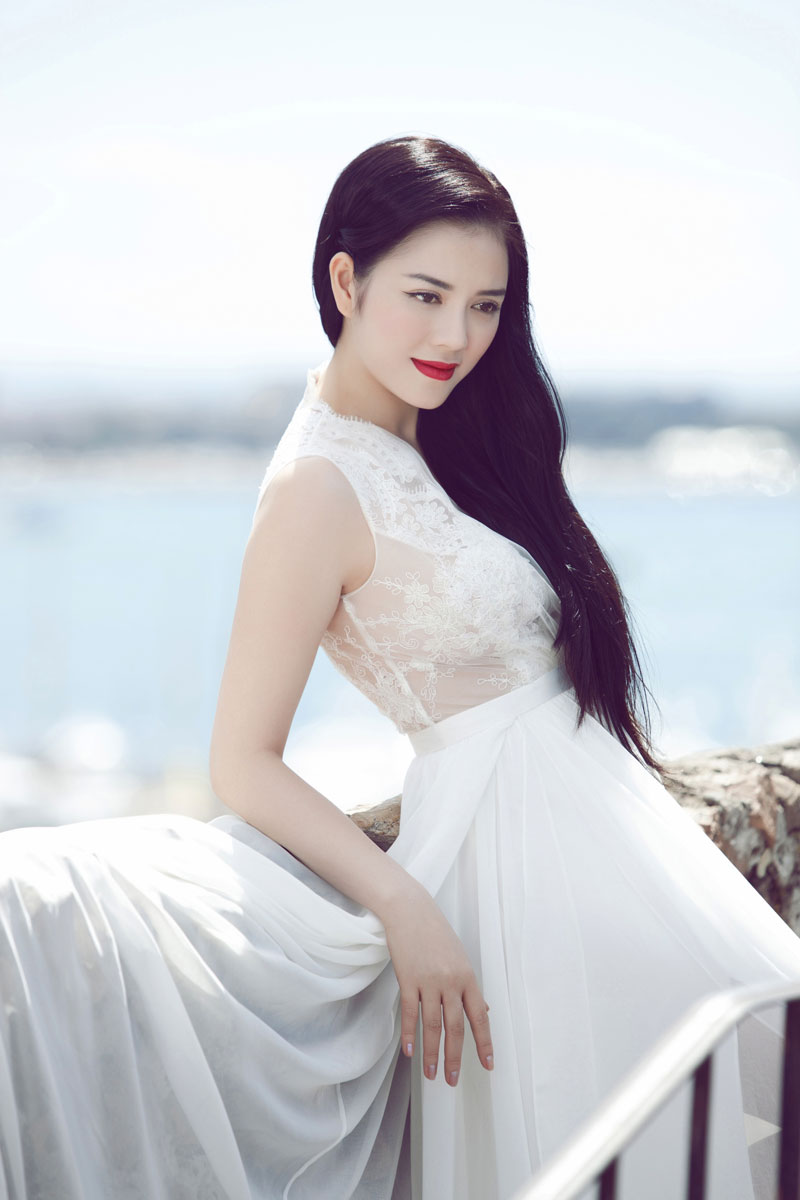 Hình ảnh 'đẹp dịu dàng mà không chói lóa' của Lý Nhã Kỹ khiến ai cũng mê mẩn  