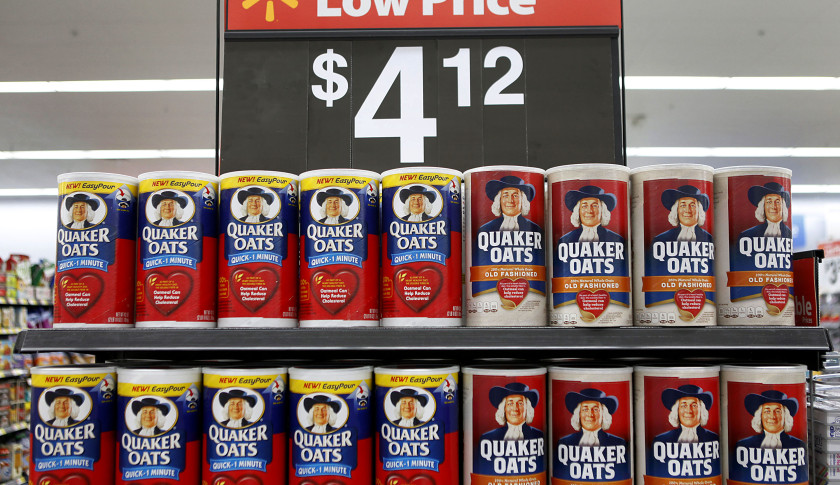 Lời quảng c&aacute;o bột yến mạch Quaker Oats 100% từ thi&ecirc;n nhi&ecirc;n chỉ l&agrave; lừa đảo.