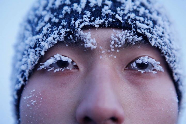 Hình ảnh những giọt mồ hôi trong quá trình tập luyện bị đóng băng trên mặt mỗi người lính gây ấn tượng mạnh với mọi người 
