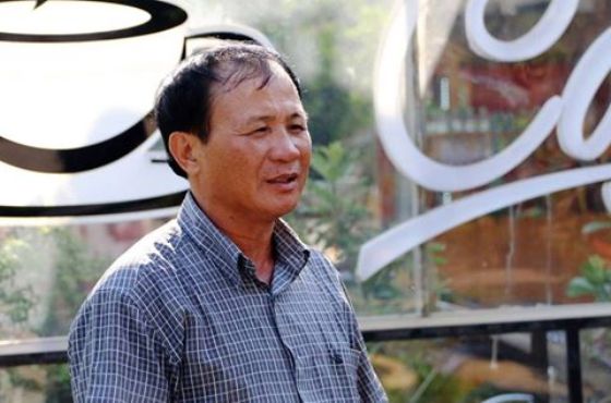 &ocirc;ng Nguyễn Văn Tấn (50 tuổi, ngụ tại quận B&igrave;nh T&acirc;n) l&agrave; chủ qu&aacute;n c&agrave; ph&ecirc; Xin Ch&agrave;o,