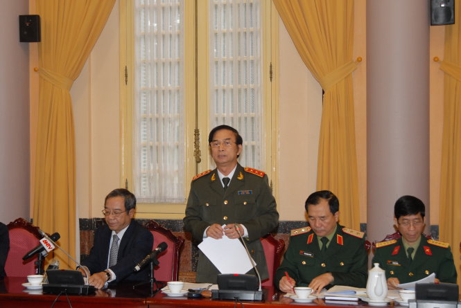 qu&acirc;n h&agrave;m, cấp tướng, sỹ quan, gi&aacute;m đốc c&ocirc;ng an tỉnh, sỹ quan qu&acirc;n đội, bộ tư lệnh