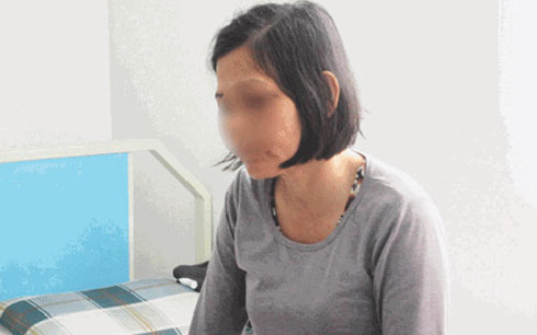 B&agrave; H. đang điều trị tại bệnh viện