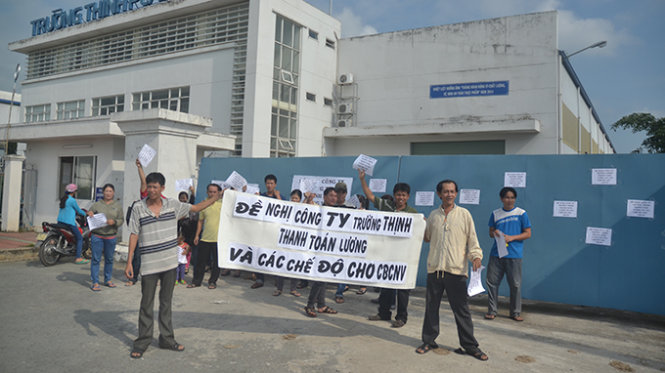 c&ocirc;ng nh&acirc;n đ&ograve;i nợ, nhựa trường thịnh, đ&ograve;i tiền lương