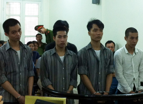 vụ thẩm mỹ viện c&aacute;t tường, t&igrave;m thấy x&aacute;c chị huyền, người t&igrave;m thấy x&aacute;c chị huyền, đứa con ngỗ ngược