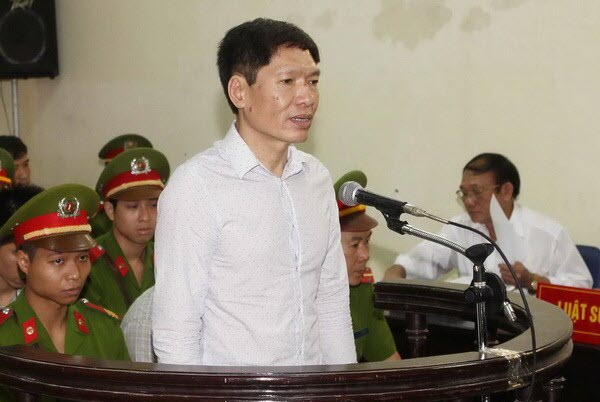 vụ &aacute;n dương tự trọng, x&eacute;t xử dương tự trọng, Lợi dụng chức vụ