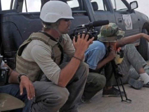 vụ chặt đầu nh&agrave; b&aacute;o Mỹ, nh&agrave; b&aacute;o Mỹ James Foley, Nh&agrave; nước Hồi gi&aacute;o, tấn c&ocirc;ng khủng bố