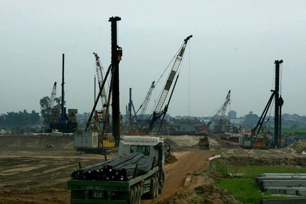 si&ecirc;u đ&ocirc; thị, s&ocirc;ng hồng, nhật t&acirc;n-nội b&agrave;i