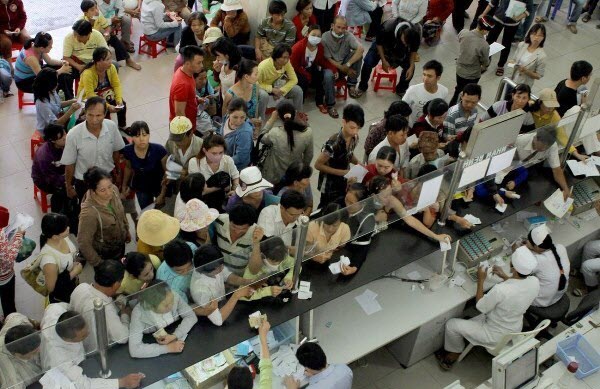 ng&agrave;y đầu tăng viện ph&iacute;, tăng viện ph&iacute;, gi&aacute; viện ph&iacute; mới, bảo hiểm