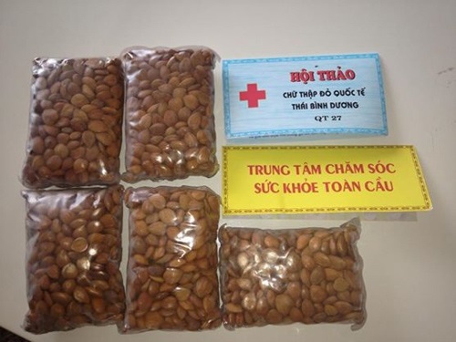 thần dược thảo sơn, hạt hạnh nh&acirc;n, chữ thập đỏ, lừa đảo