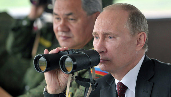 Tổng thống Nga Vladimir Putin đ&atilde; ph&ecirc; chuẩn việc điều t&ecirc;n lửa ph&ograve;ng kh&ocirc;ng S-400 Triumph tăng cường cho Hạm đội phương Bắc