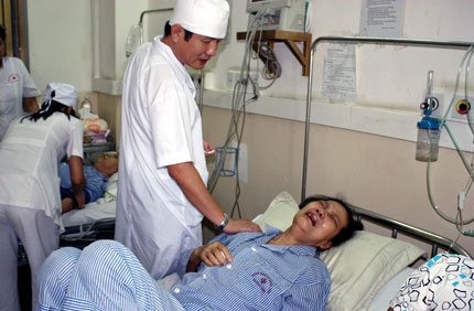 Nhiều b&aacute;c sĩ tỏ &yacute; đồng t&igrave;nh với đề xuất 'c&aacute;i chết nh&acirc;n đạo' để giải tho&aacute;t cho những bệnh nh&acirc;n phải chịu đau đớn gi&agrave;y v&ograve; m&agrave; kh&ocirc;ng thể cứu chữa