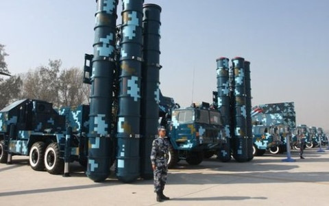 Hệ thống t&ecirc;n lửa HQ-9 m&agrave; Trung Quốc đưa ra đảo Ph&uacute; L&acirc;m thuộc quần đảo Ho&agrave;ng Sa của Việt Nam. Ảnh Reuters