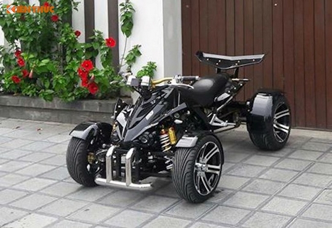 Thời gian vừa qua, những người yêu mô tô tại Việt Nam đã chia sẻ rất nhiều hình ảnh về một mẫu mô tô 4 bánh PKL mới, có nguồn gốc từ Trung Quốc trên các trang mạng xã hội như Facebook