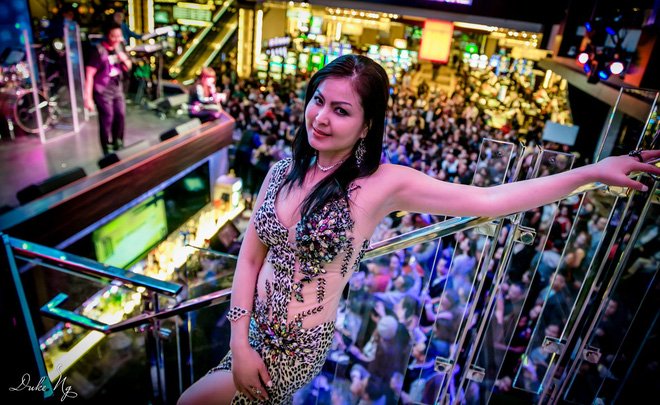 Dường như, quá khứ đen tối đã lùi xa trong cuộc sống của Yến Vy. Hiện tại, cô đang sống một cuộc sống bình dị, được làm công việc mình yêu thích. 