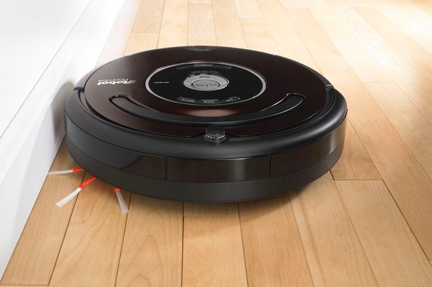 Robot h&uacute;t bụi th&ocirc;ng minh được ưa chuộng trong những năm gần đ&acirc;y. Ảnh Mirror