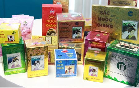 Sản phẩm Sắc Ngọc Khang của C&ocirc;ng ty CP Dược phẩm Hoa Thi&ecirc;n Ph&uacute; bị l&agrave;m giả tr&agrave;n lan
