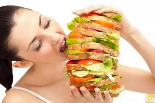 Ăn qu&aacute; nhiều l&agrave; sai lầm trong ăn uống ảnh hưởng đến hệ ti&ecirc;u h&oacute;a